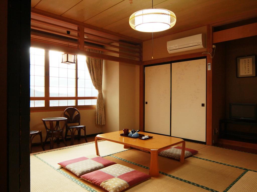 Hotel Honkan Gentaroya Nozawaonsen Pokoj fotografie