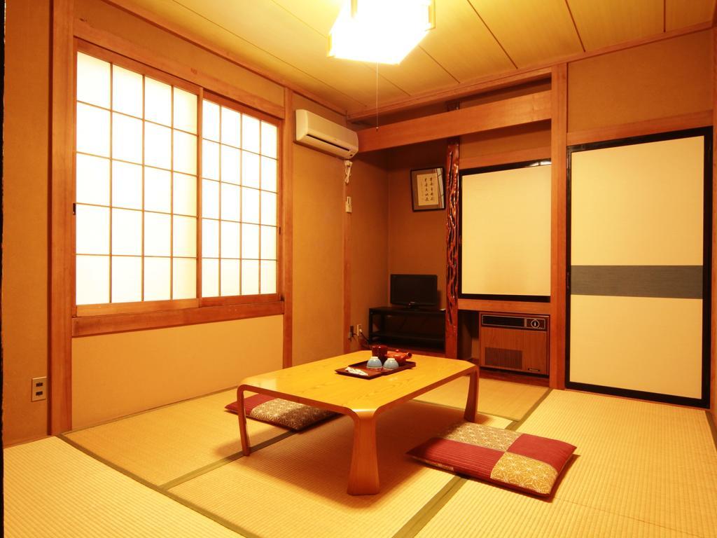 Hotel Honkan Gentaroya Nozawaonsen Pokoj fotografie